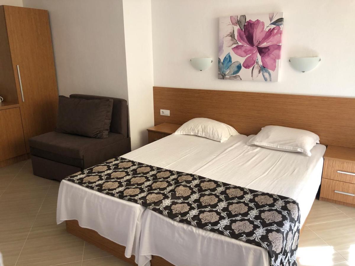 Time Out Hotel Sozopol Exterior photo
