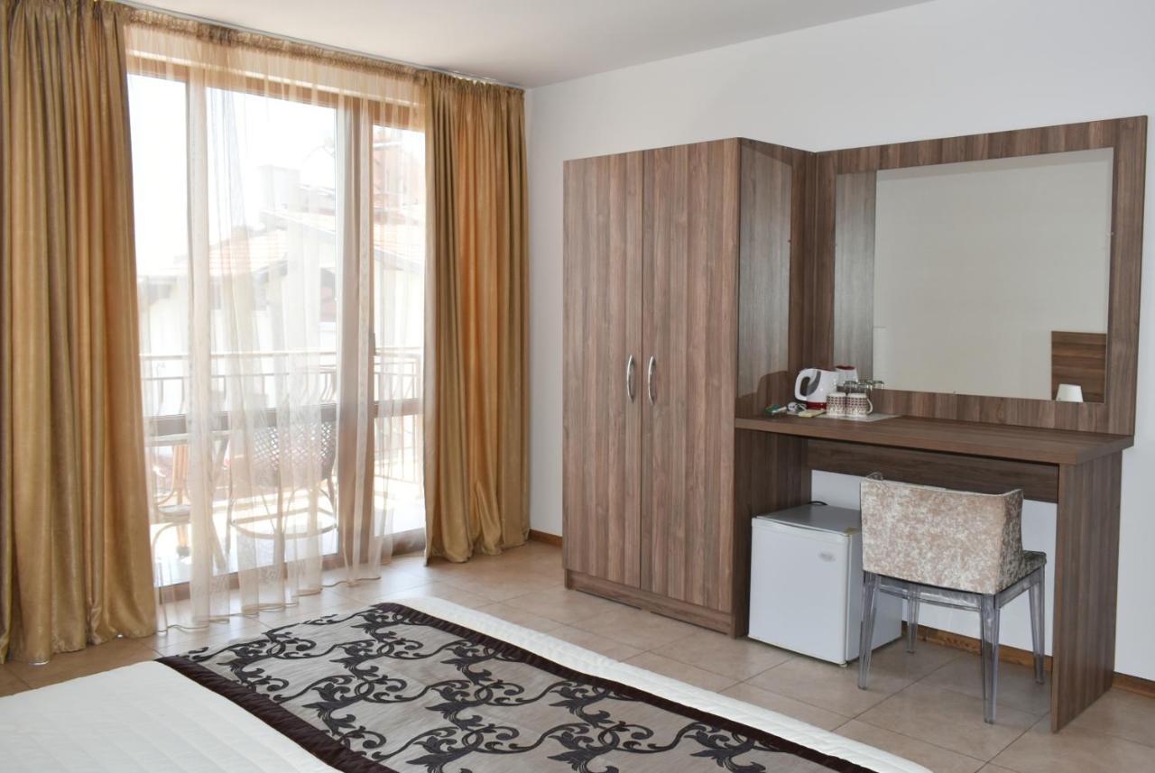 Time Out Hotel Sozopol Exterior photo