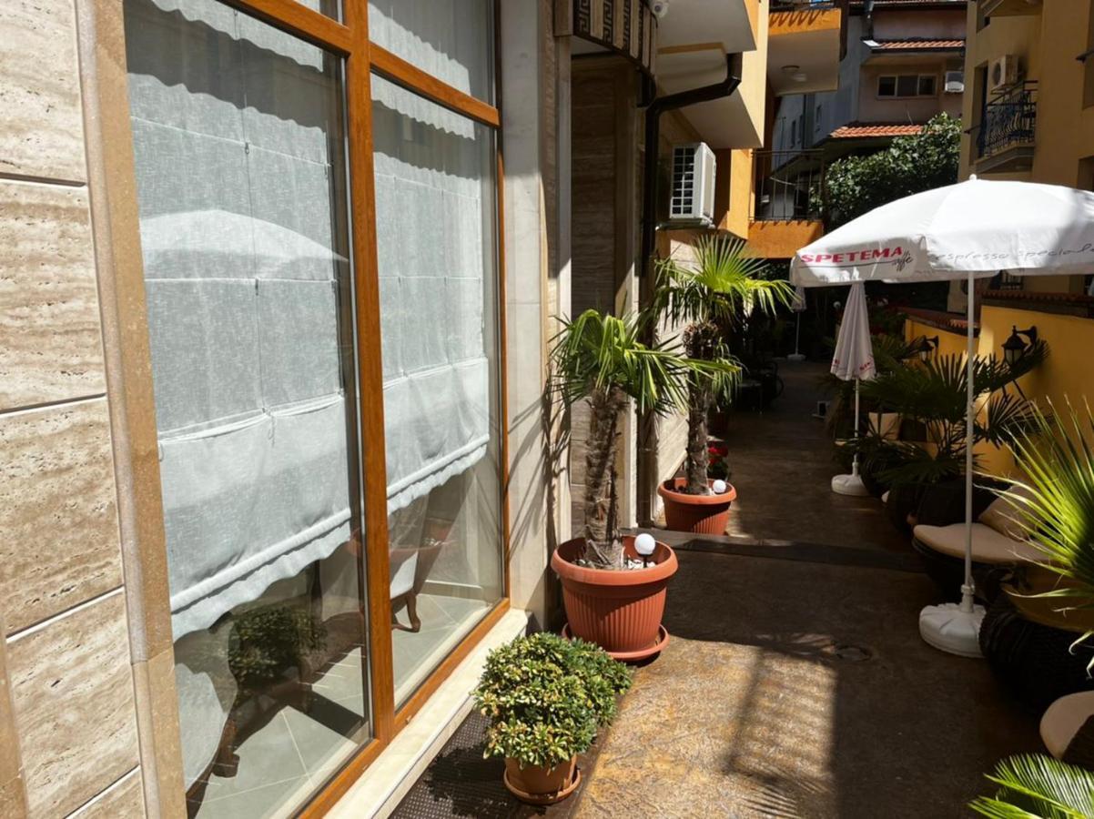 Time Out Hotel Sozopol Exterior photo